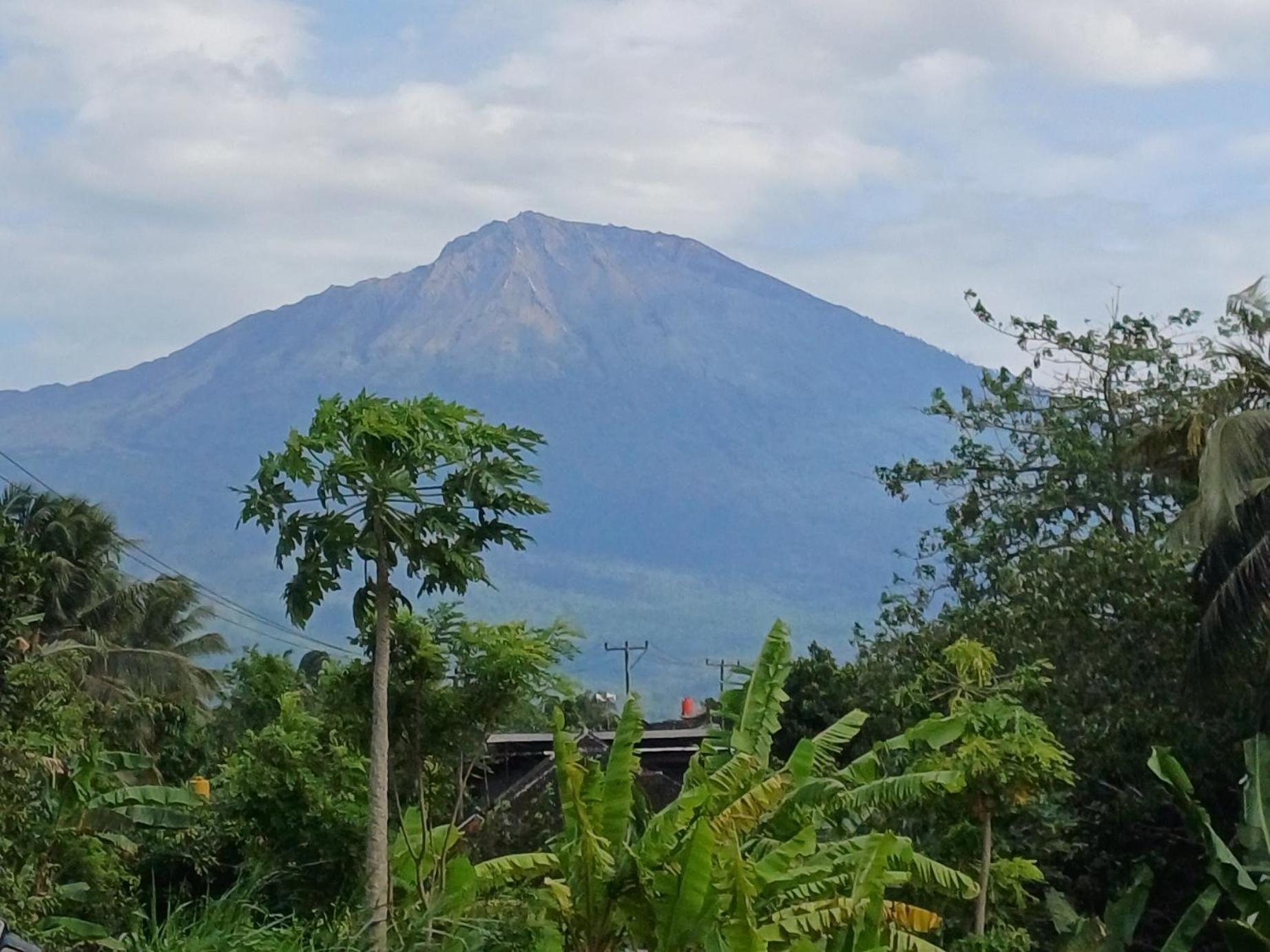 Ilham Ketembong Tetebatu